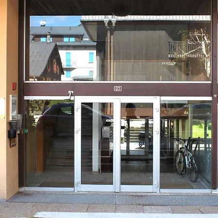 Mummery 1 - Walk To Piste Apartment *