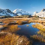 Mummery 1 - Walk To Piste Chamonix Mont Blanc